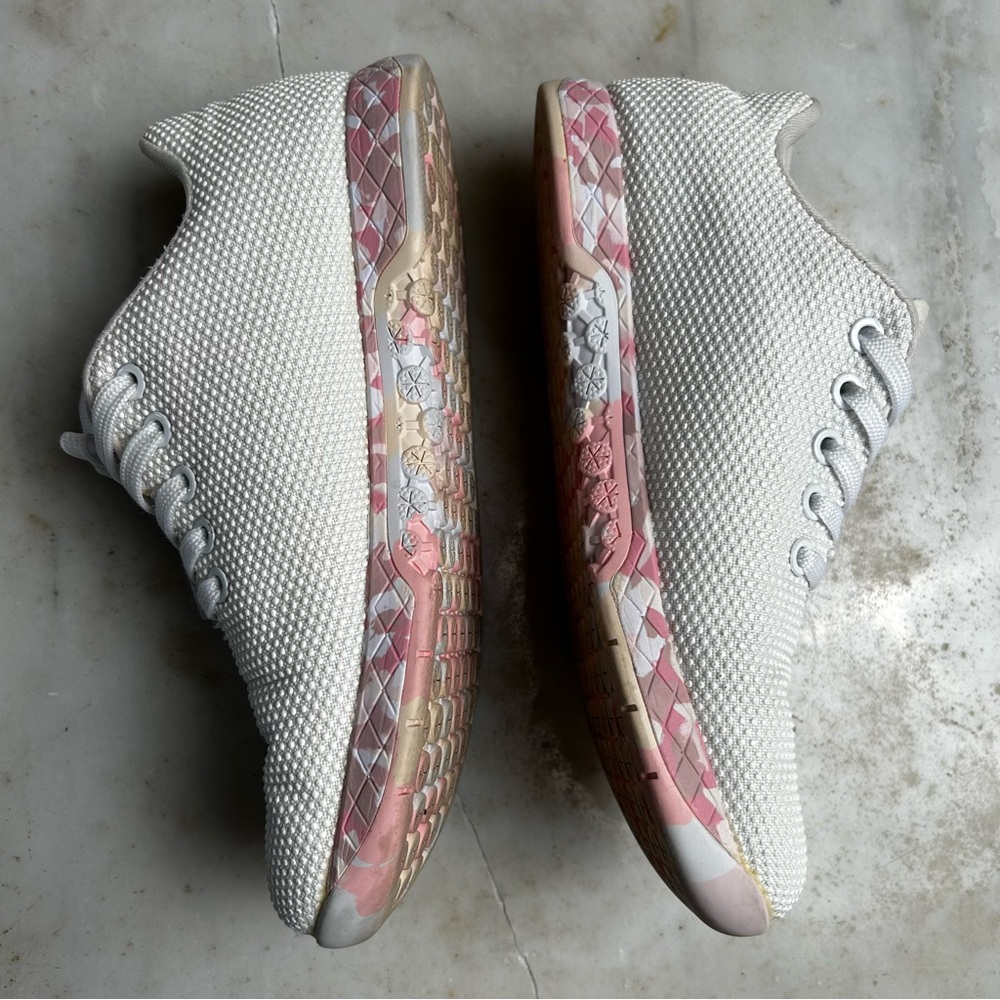 NOBULL Women's Cream and Pink camo Sneakers Size 6 - Picture 4 of 12